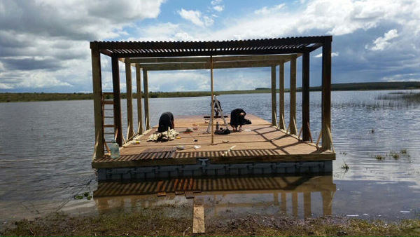 Imagen de Plataforma flotante stock en  m2